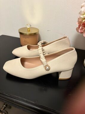 Classic Cream Mary Jane Block Heels with Pearl Strap